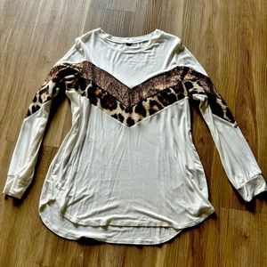 Women’s shirt